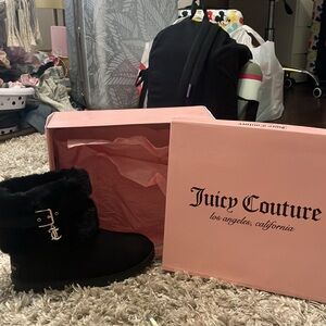 RARE-Juicy Couture Koala boots in black